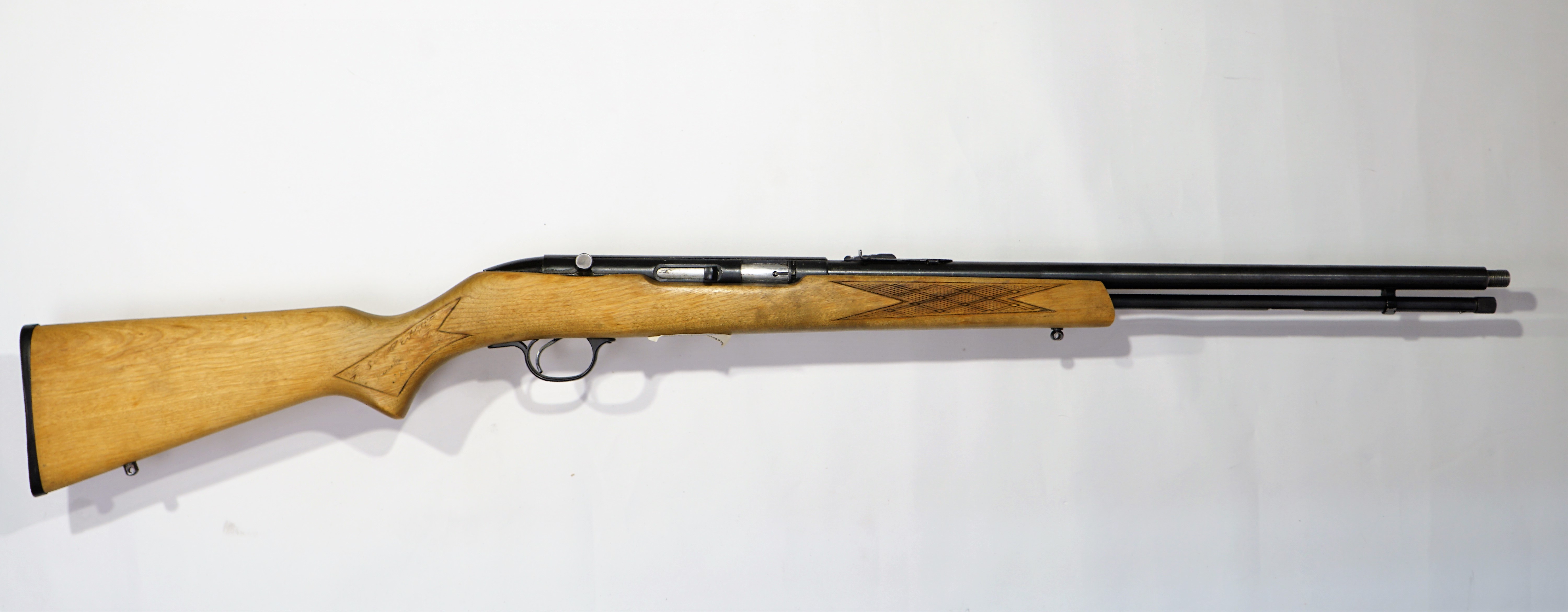 Stevens 877   .22 lr   Käytetty  