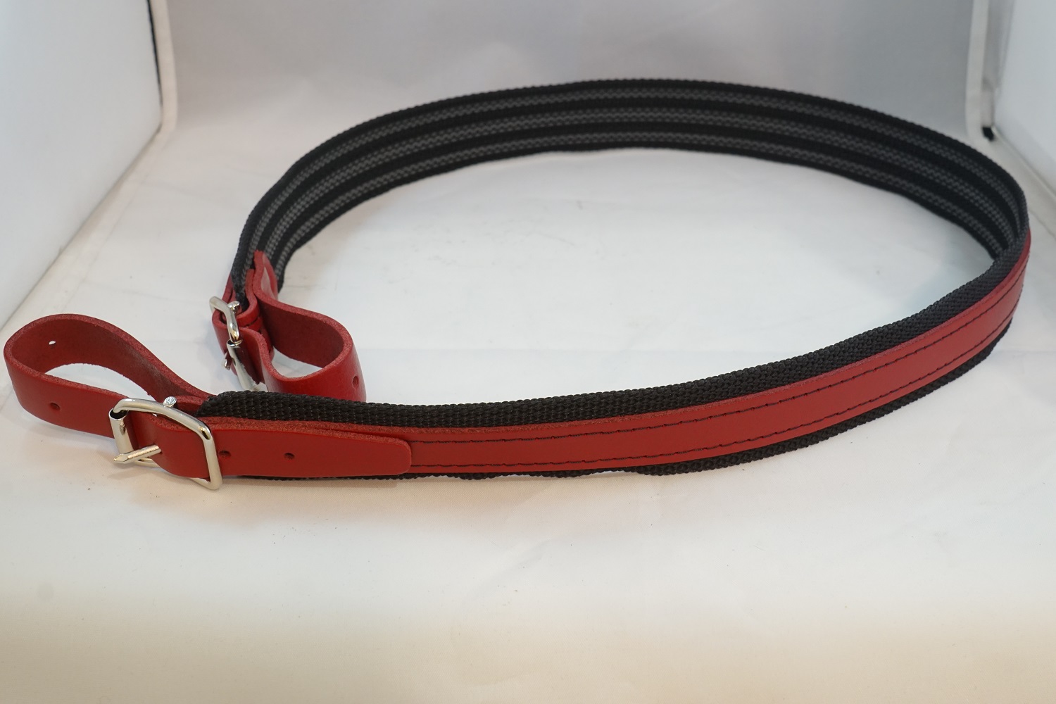 Asehihna nahka punainen/nylon musta/kumi           