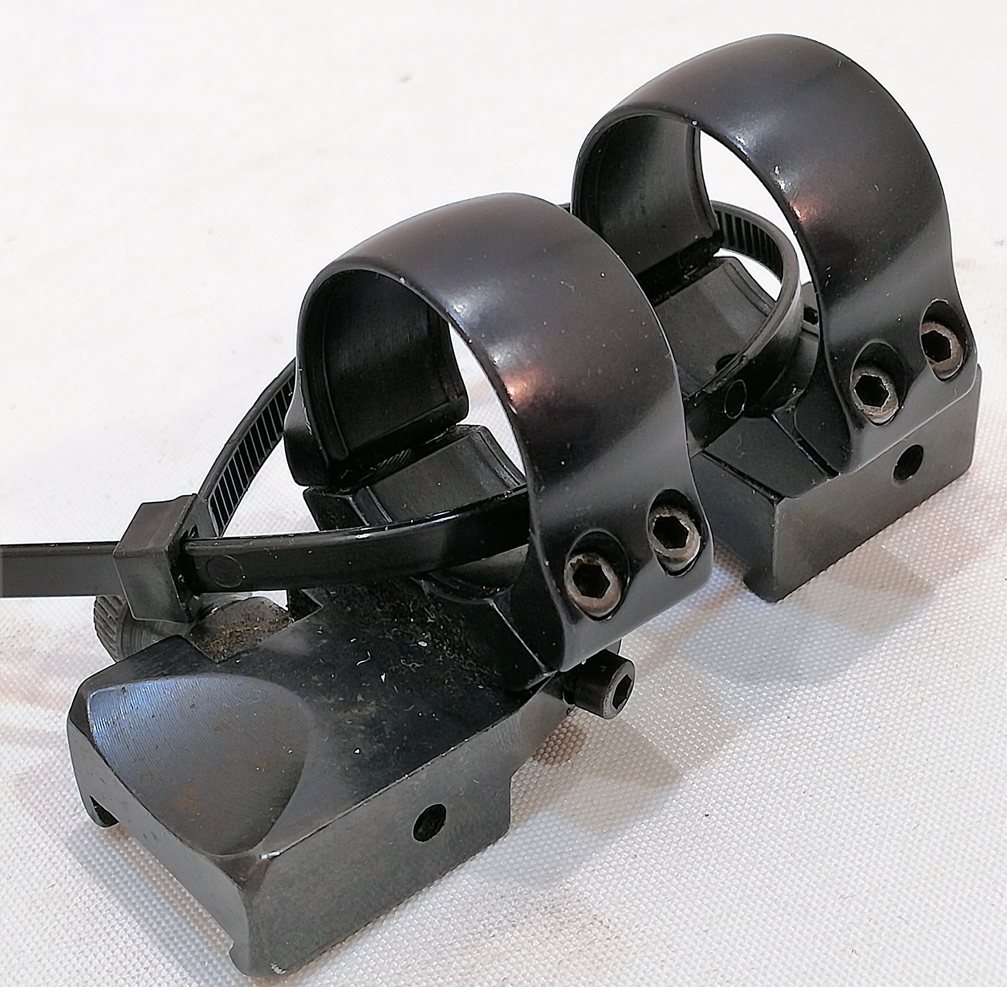 Apel  jalat+renkaat 25,4mm  sako Extended sinistetty 