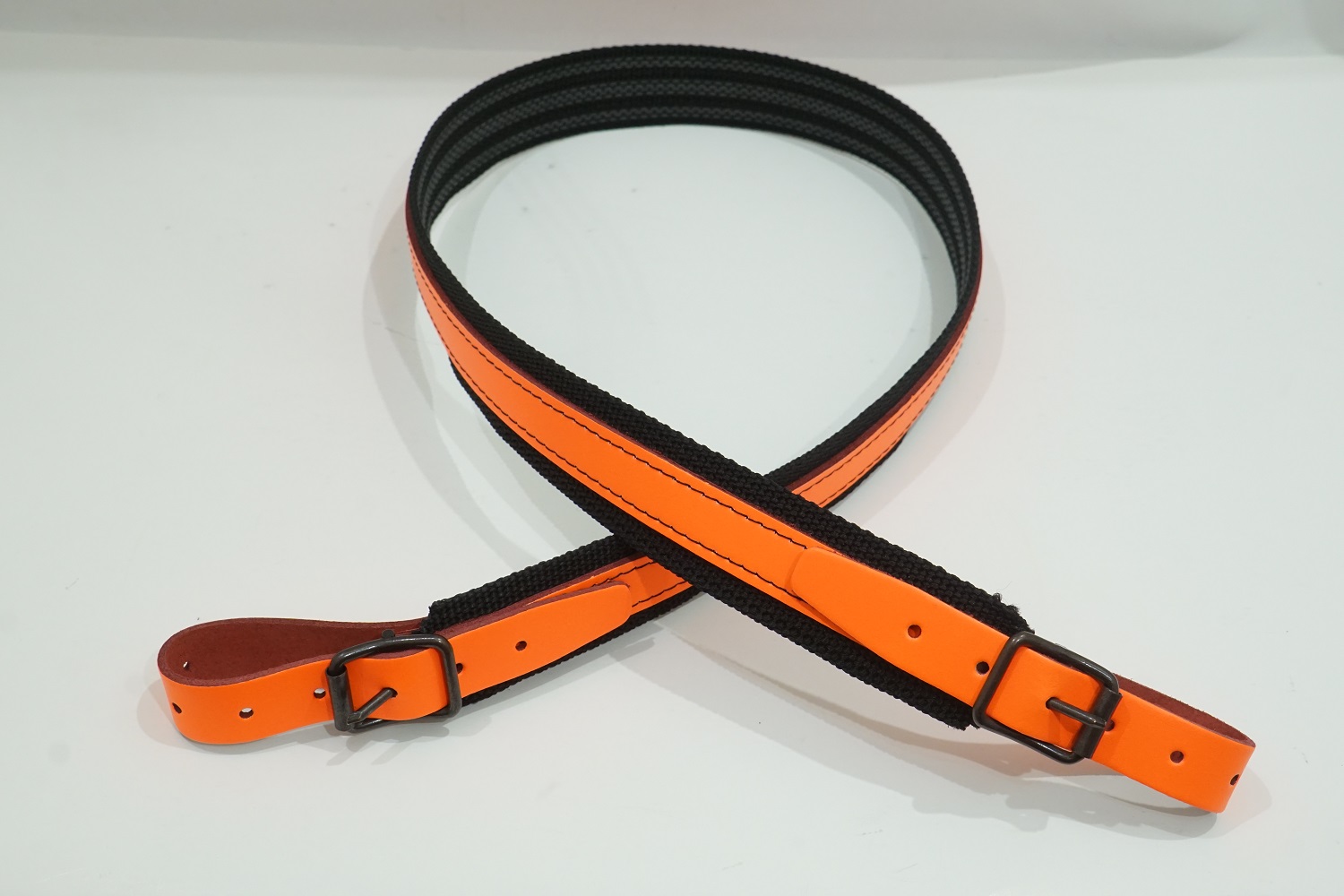 Asehihna nahka oranssi/nylon musta/kumi 