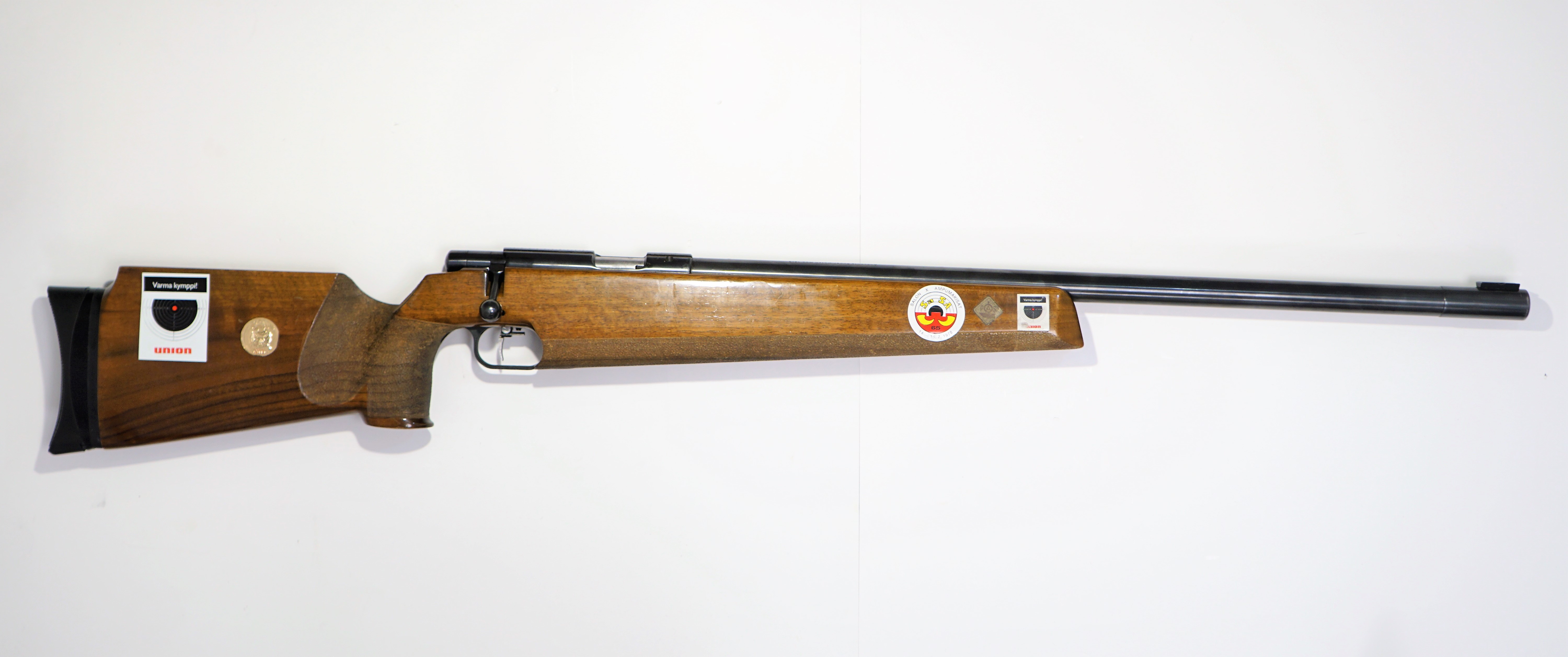 Anschutz 1813 tarkkuuspienioskivääri 22 LR, käytetty