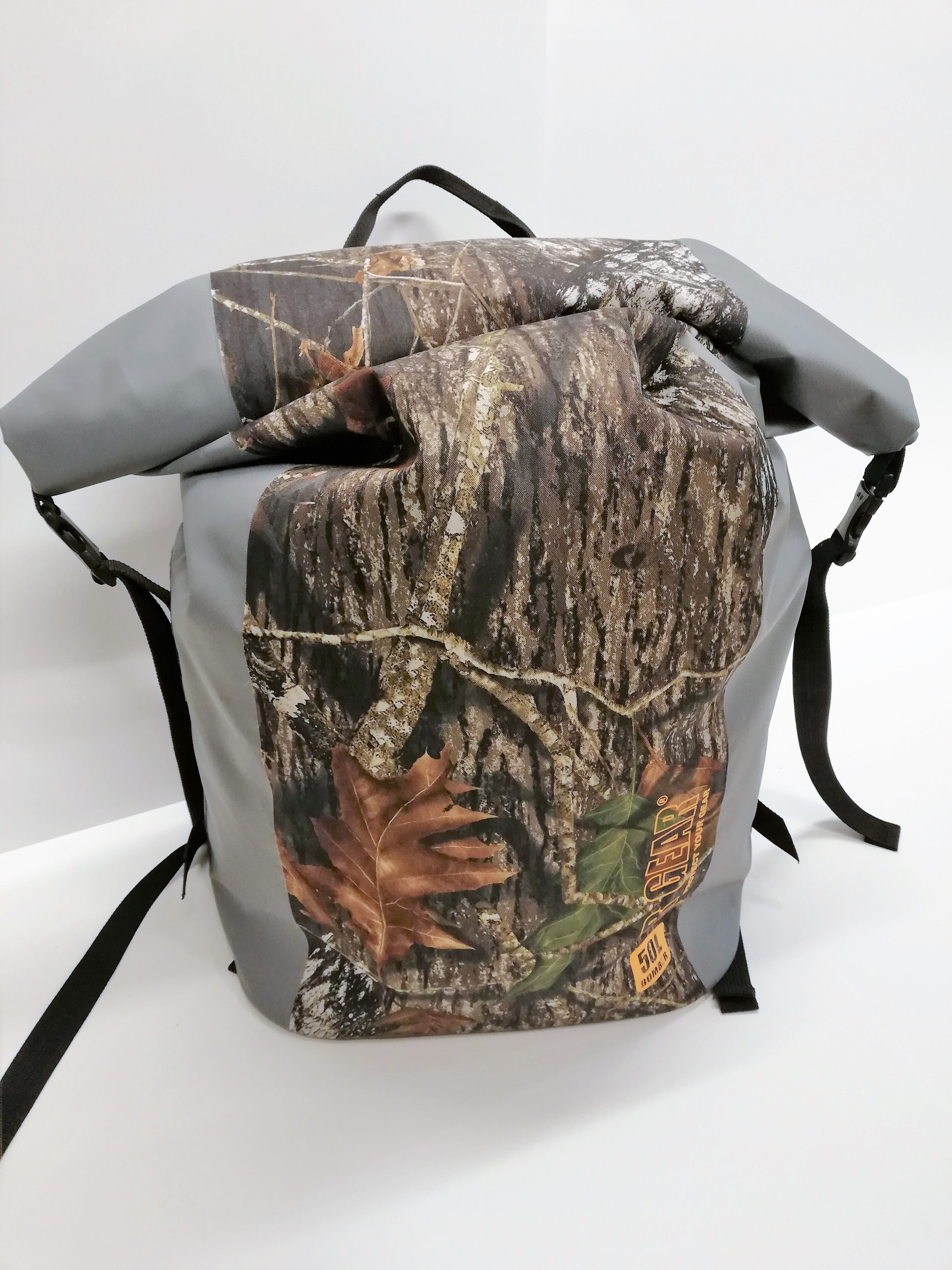 JR Gear Bomber vedenpitävä reppu 50 l camo väri                                                                       