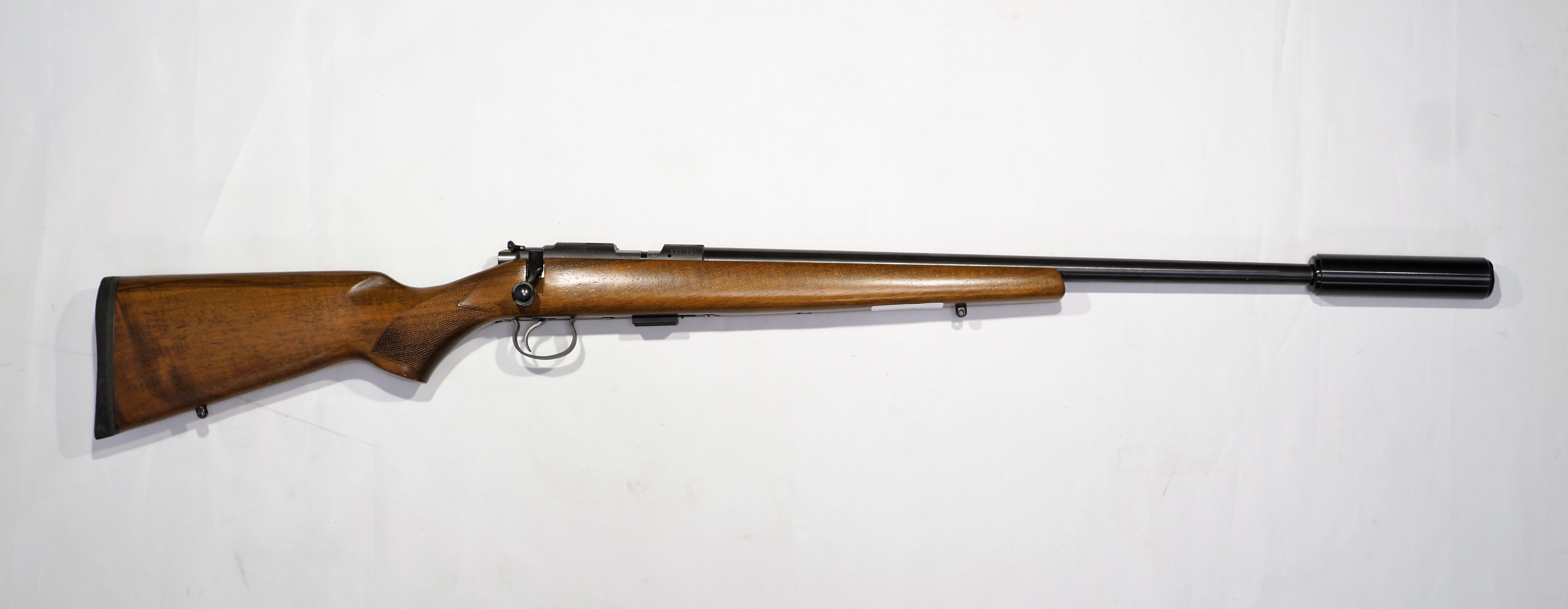 CZ ZKM 452 .22 lr Varmint 20" + vaimennin                                                            