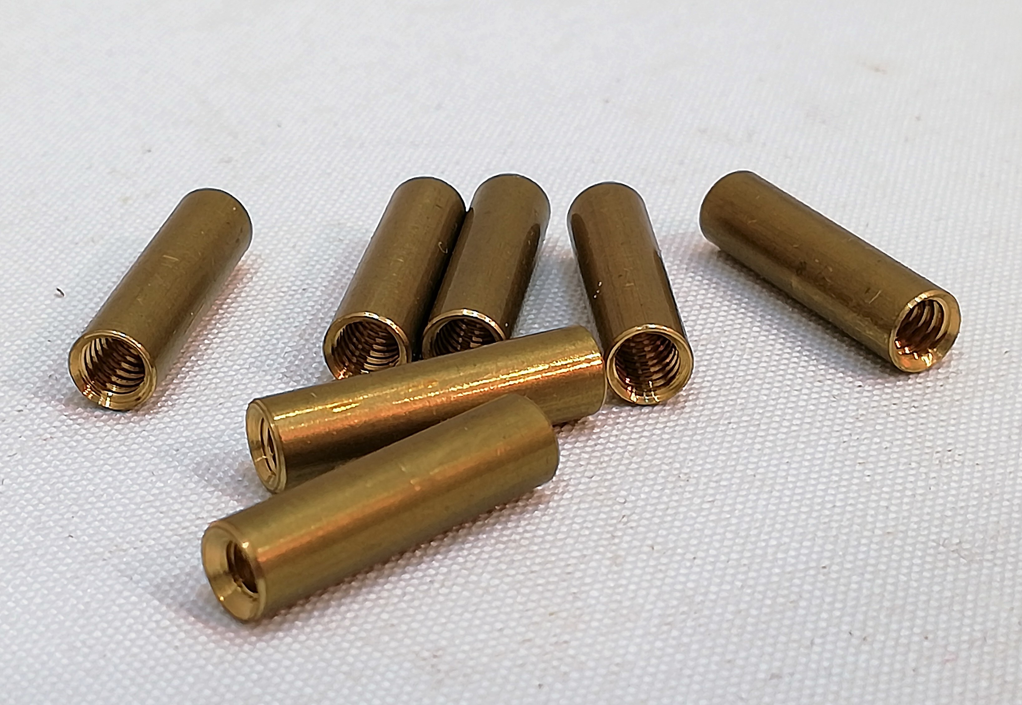 VFG-adapteri 606 (USA kierre) UNC                                                                             