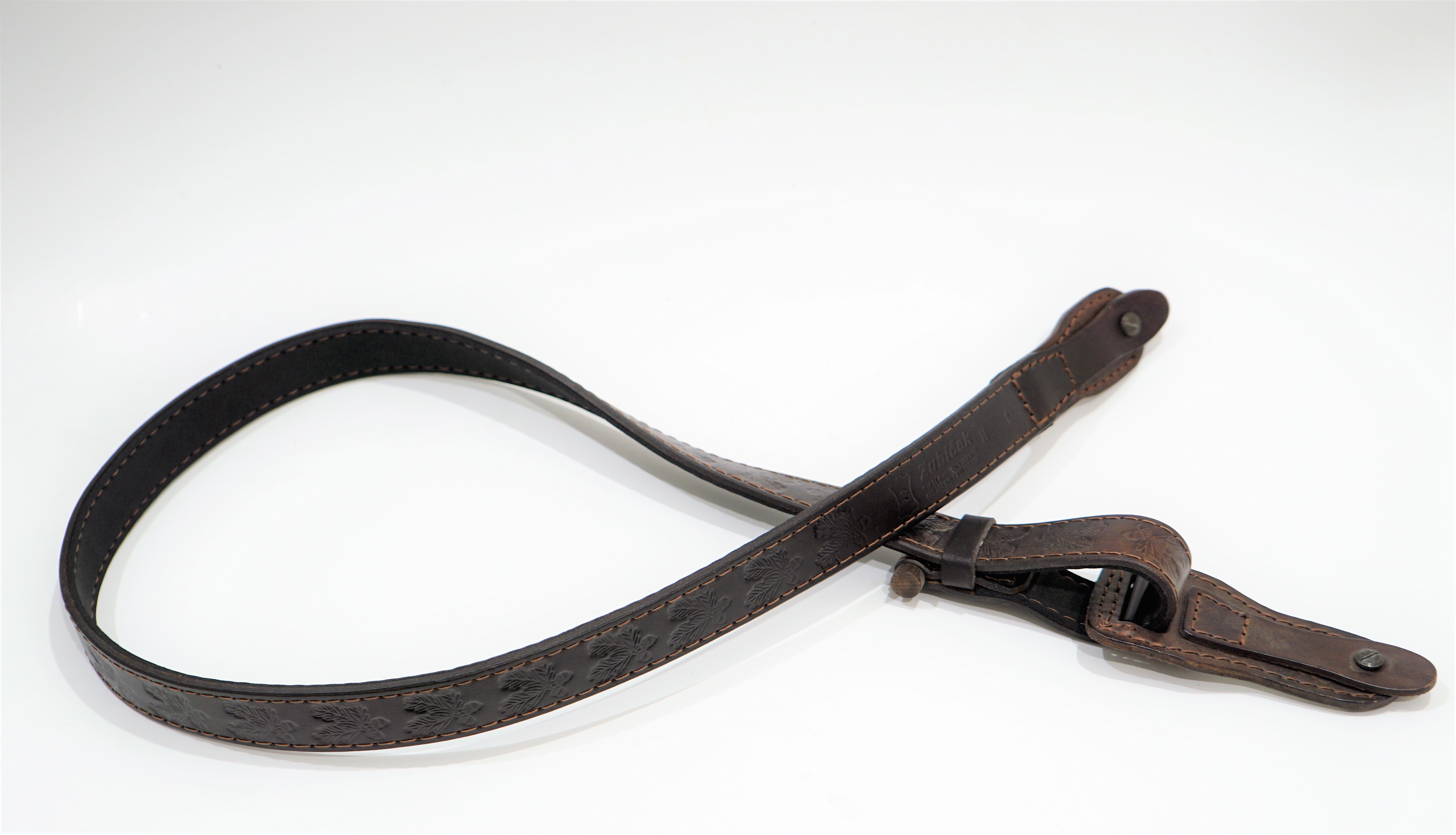 Asehihna nahka kumitettu 3cm tammenlehväkuvio Plenkki                                                         