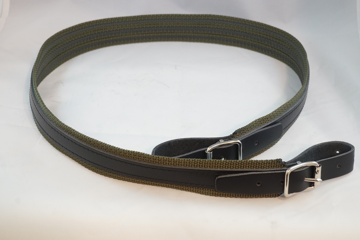 Asehihna nahka musta/nylon vihreä/kumi                                                                              